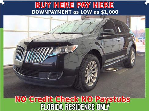 Used 2013 Lincoln MKX FWD image 2