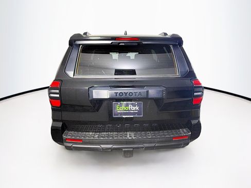 Used 2026 Toyota 4Runner SR5 AWD/4WD image 7