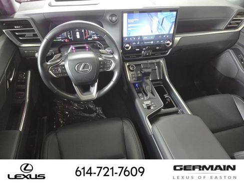 Certified 2026 Lexus GX 550 AWD/4WD image 17