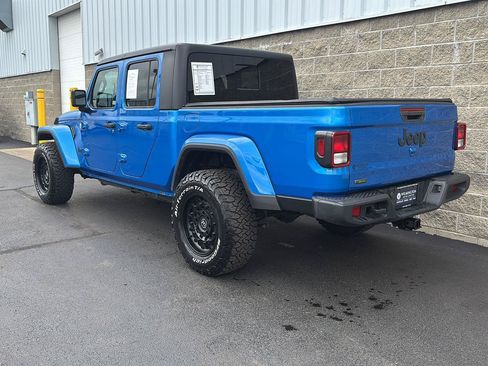 Used 2021 Jeep Gladiator Sport AWD/4WD image 35