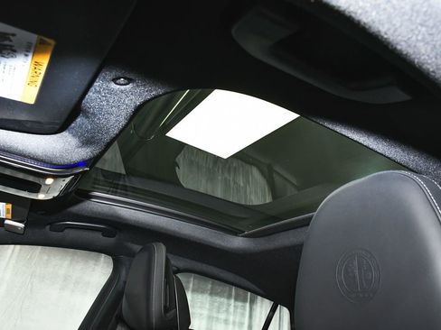 Used 2025 Mercedes-Benz GLC 63 AMG S image 54