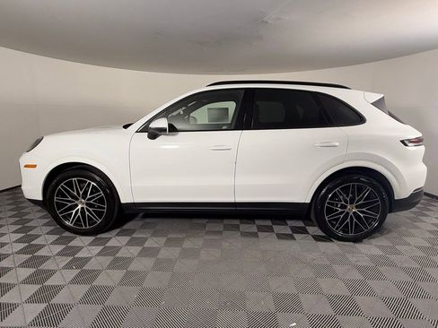 New 2026 Porsche Cayenne image 2