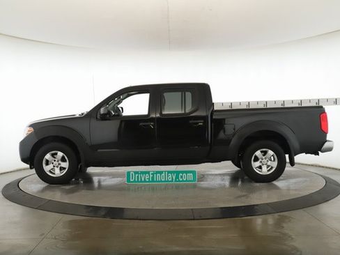 Used 2013 Nissan Frontier SV w/ SV Value Truck Pkg image 9