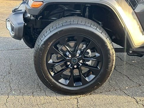 Certified 2025 Jeep Wrangler Unlimited Sahara w/ Safety Group image 11