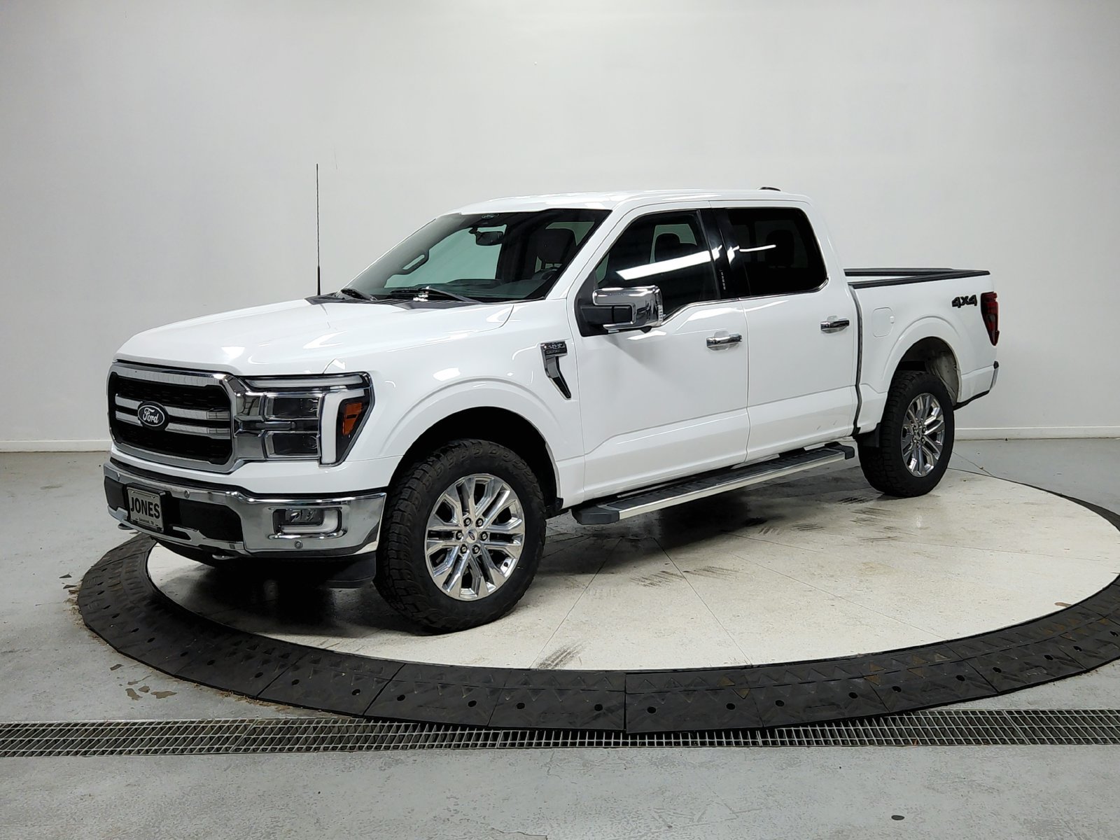 Used 2024 Ford F150 Lariat AWD/4WD image 4