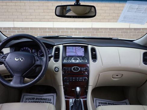 Used 2017 INFINITI QX50 AWD w/ Premium Plus Package image 28