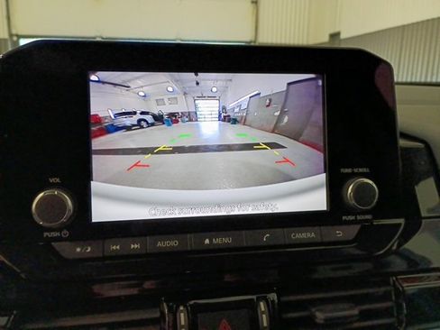 New 2025 Nissan Pathfinder SV image 10