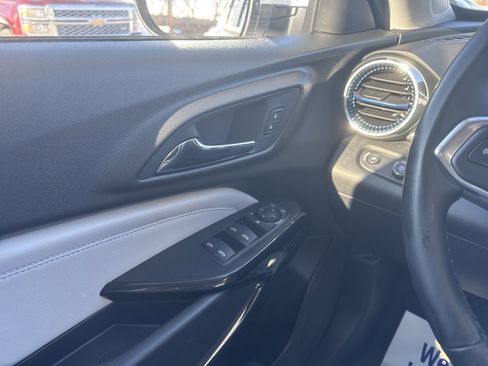 New 2026 Chevrolet Trax LT w/ LT Convenience Package FWD image 13