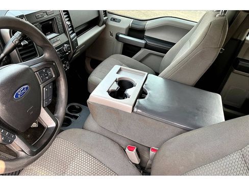 Used 2017 Ford F150 XLT AWD/4WD image 27