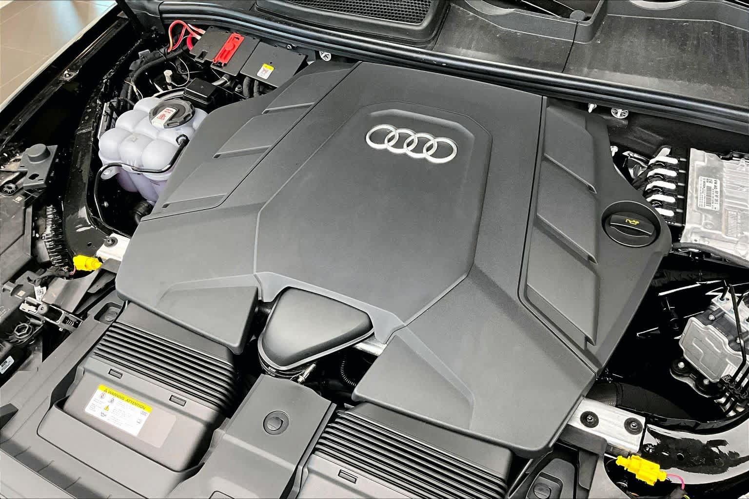 New 2026 Audi Q7 3.0T Premium Plus AWD/4WD image 17