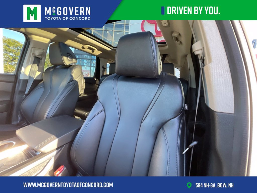 Used 2024 Acura MDX SH-AWD image 11