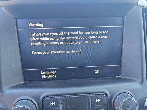 Used 2023 GMC Terrain SLT w/ Infotainment Package II image 16