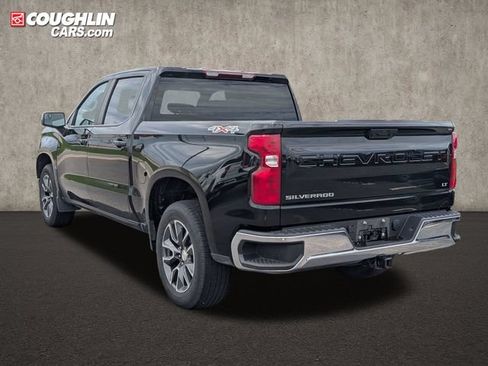 Used 2024 Chevrolet Silverado 1500 LT AWD/4WD image 5