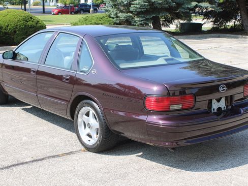 Used 1996 Chevrolet Impala SS RWD image 4