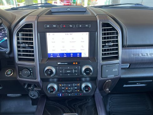 Used 2021 Ford F350 Limited image 24