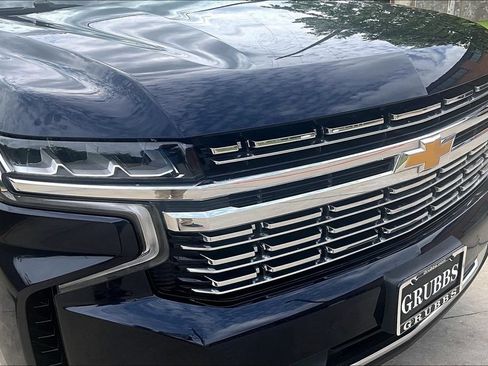 Used 2023 Chevrolet Tahoe Premier AWD/4WD image 39