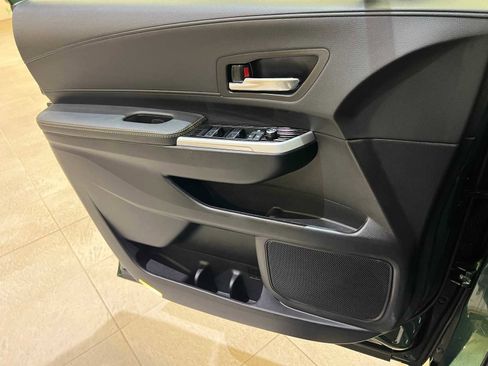 Certified 2025 Toyota Sienna XLE Woodland Edition image 18