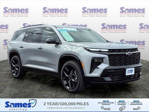 Used 2024 Chevrolet Traverse RS image 1