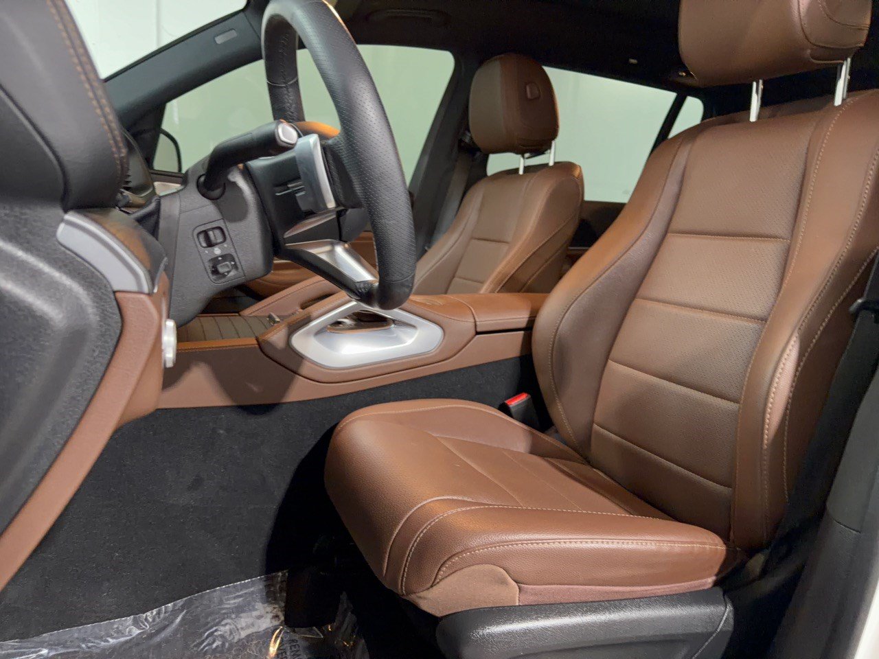 Used 2024 Mercedes-Benz GLS 450 4MATIC image 5