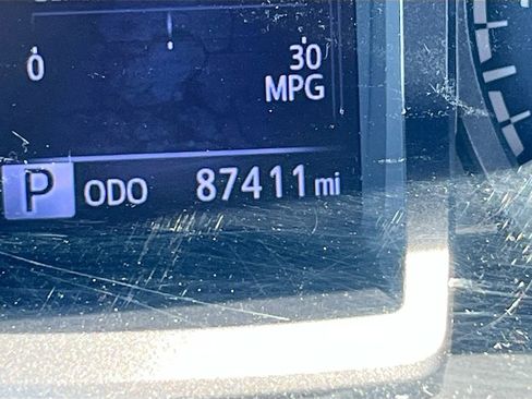 Used 2020 Toyota Tacoma TRD Off-Road AWD/4WD image 12