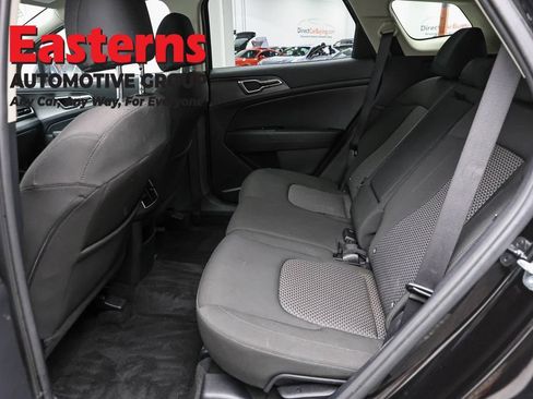 Used 2024 Kia Sportage LX AWD/4WD image 22