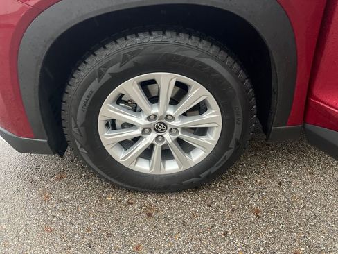 Certified 2025 Toyota Grand Highlander MAX Platinum image 26