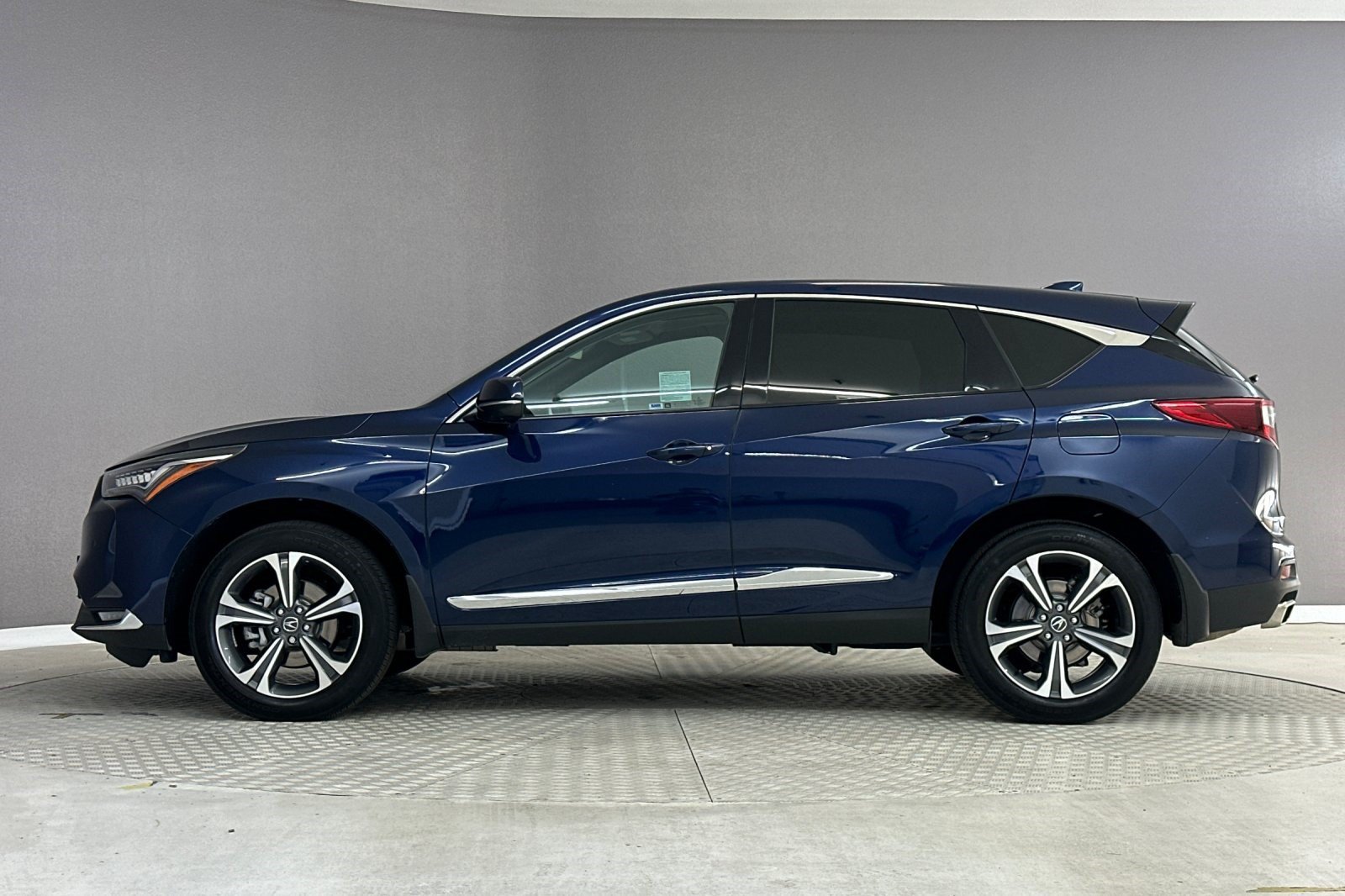 Used 2024 Acura RDX w/ Advance Package AWD/4WD image 2