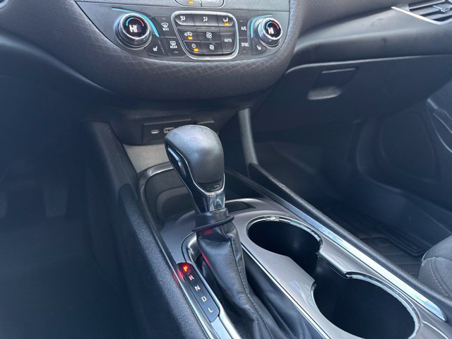 Used 2021 Chevrolet Malibu LT FWD image 14