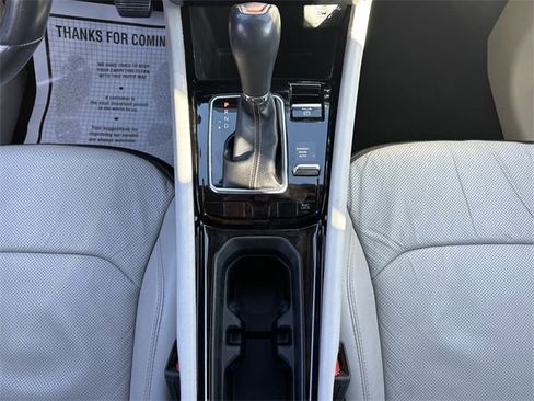 Used 2022 Jeep Compass Limited w/ Elite Group image 19