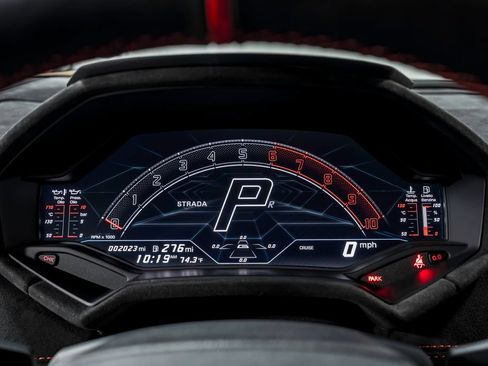 Used 2023 Lamborghini Huracan Tecnica RWD image 15