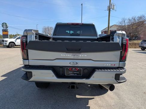 Used 2026 GMC Sierra 2500 AT4 w/ AT4 Premium Plus Package AWD/4WD image 14