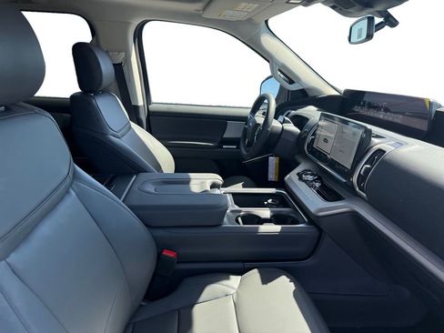 New 2026 Ford Expedition Active AWD/4WD image 45