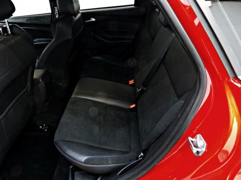 Used 2018 Ford Focus RS image 10