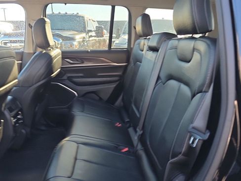 Used 2022 Jeep Grand Cherokee Limited 4xe w/ Luxury Tech Group II image 5