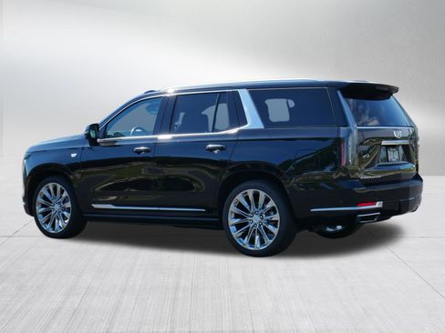 Certified 2026 Cadillac Escalade Luxury w/ LPO, Radiant Package AWD/4WD image 4