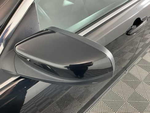 Used 2013 Ford Taurus SEL FWD image 10