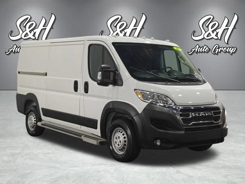 Used 2025 RAM ProMaster 2500 w/ U-Haul Equipment Group FWD image 2