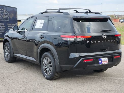 New 2026 Nissan Pathfinder SV FWD image 4