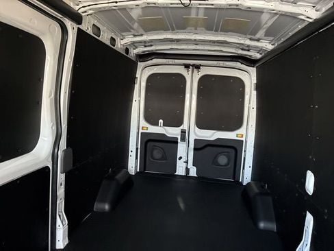New 2026 Ford Transit 250 148 Medium Roof w/ Load Area Protection Package image 32