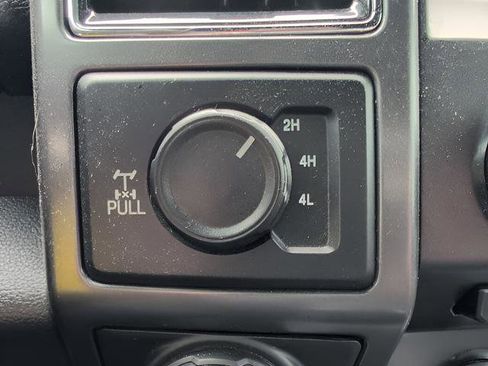 Used 2018 Ford F150 XLT w/ Equipment Group 302A Luxury AWD/4WD image 15