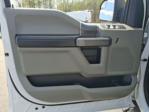 Used 2020 Ford F150 XLT w/ Equipment Group 302A Luxury image 12