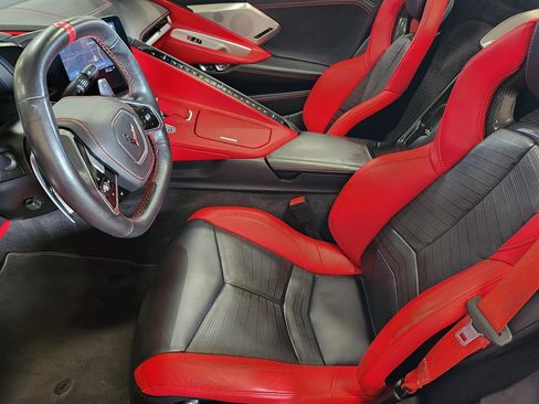 Used 2023 Chevrolet Corvette Stingray Premium Conv w/ Z51 Performance Package RWD image 29