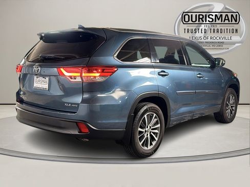 Used 2017 Toyota Highlander XLE image 8