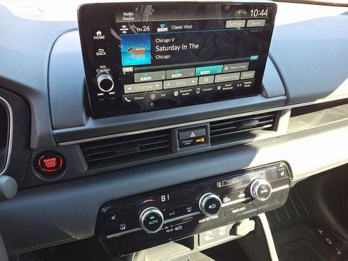 New 2025 Honda Pilot EX-L image 8