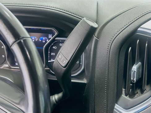 Used 2021 GMC Sierra 2500 Denali w/ Denali Black Diamond Edition AWD/4WD image 17
