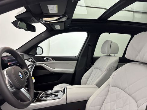 New 2026 BMW X5 xDrive40i w/ Executive Package AWD/4WD image 24