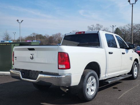 Used 2022 RAM 1500 Classic SLT image 5
