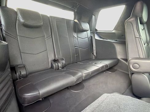Used 2018 Cadillac Escalade Platinum AWD/4WD image 22