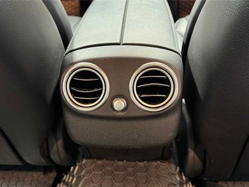 Used 2020 Mercedes-Benz C 300 Sedan image 16