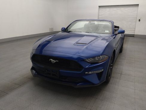 Used 2018 Ford Mustang Premium RWD image 15